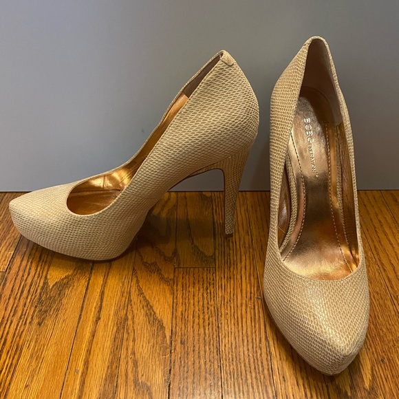 BCBG HIGH HEEL TAN SNAKE PRINT HEELS SIZE 8 - Picture 3 of 9